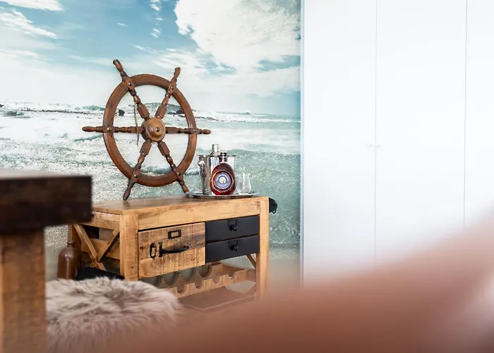 App 111 - Strandlage Lägenhet *